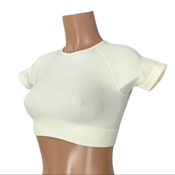 Bo + Tee Determined Crop Top - Picture 6 of 7